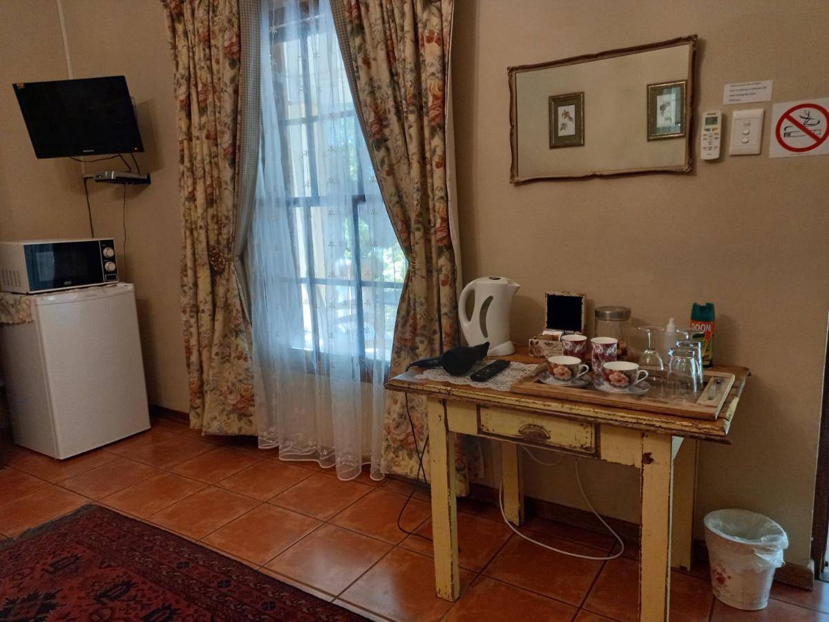 Avondrust Guest House Graaff-Reinet المظهر الخارجي الصورة